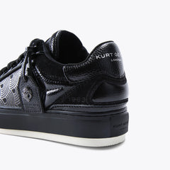 southbank tag sneaker