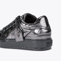 southbank tag sneaker