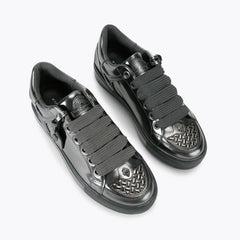 southbank tag sneaker