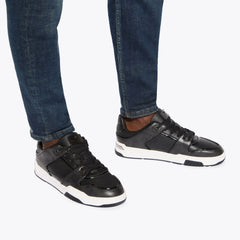 regan plaque sneaker