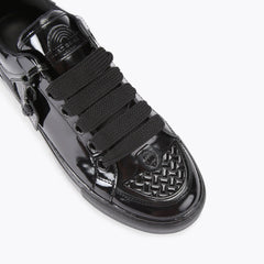 southbank tag sneaker