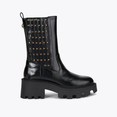 stud chelsea ankle boot